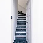 New Spacious With Balcony In The Heart Of Apartman *