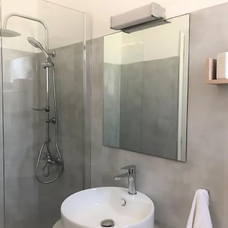 New Spacious With Balcony In The Heart Of דירה